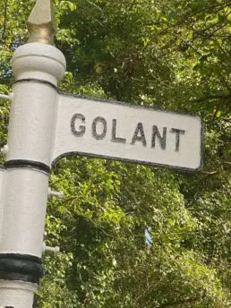 signpost for golant village